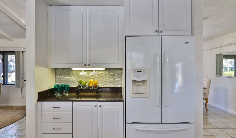 55 Bay Harbour Dr - Photo 3 of 23