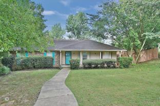 4660 Woodmere Ln - Photo 1 of 1