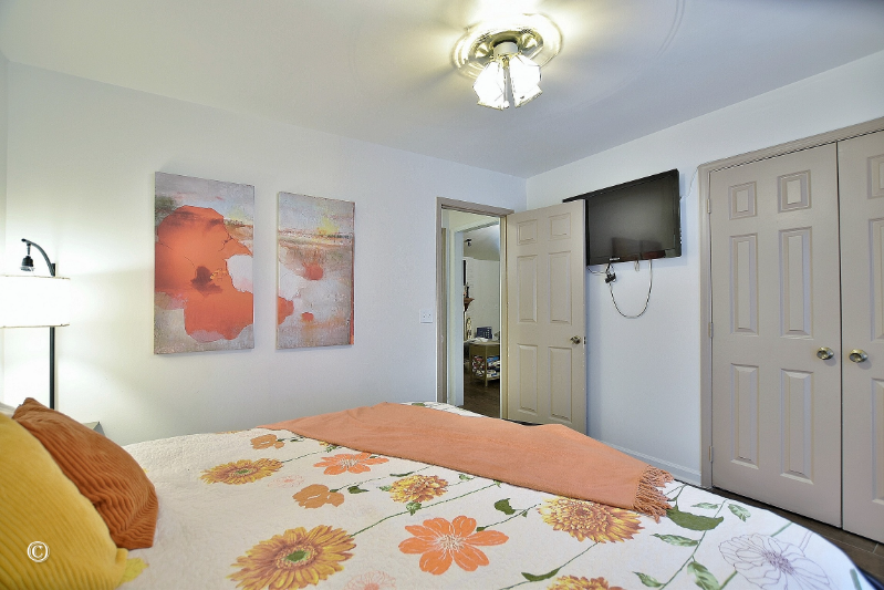 4660 Woodmere Lane - Photo 6 of 27