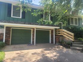 1633 N Rogers St - Photo 1 of 1