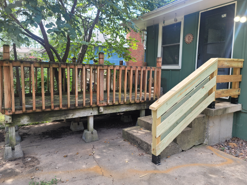 1633 N Rogers St - Photo 7 of 33