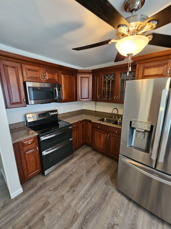 2049 Nancy Cir Se - Photo 6 of 18