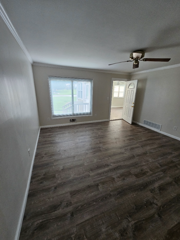 2049 Nancy Cir Se - Photo 7 of 18