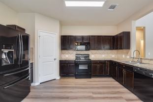 604 Red Tails Dr - Photo 1 of 1