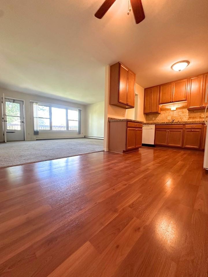 Thiensville - Photo 2 of 17