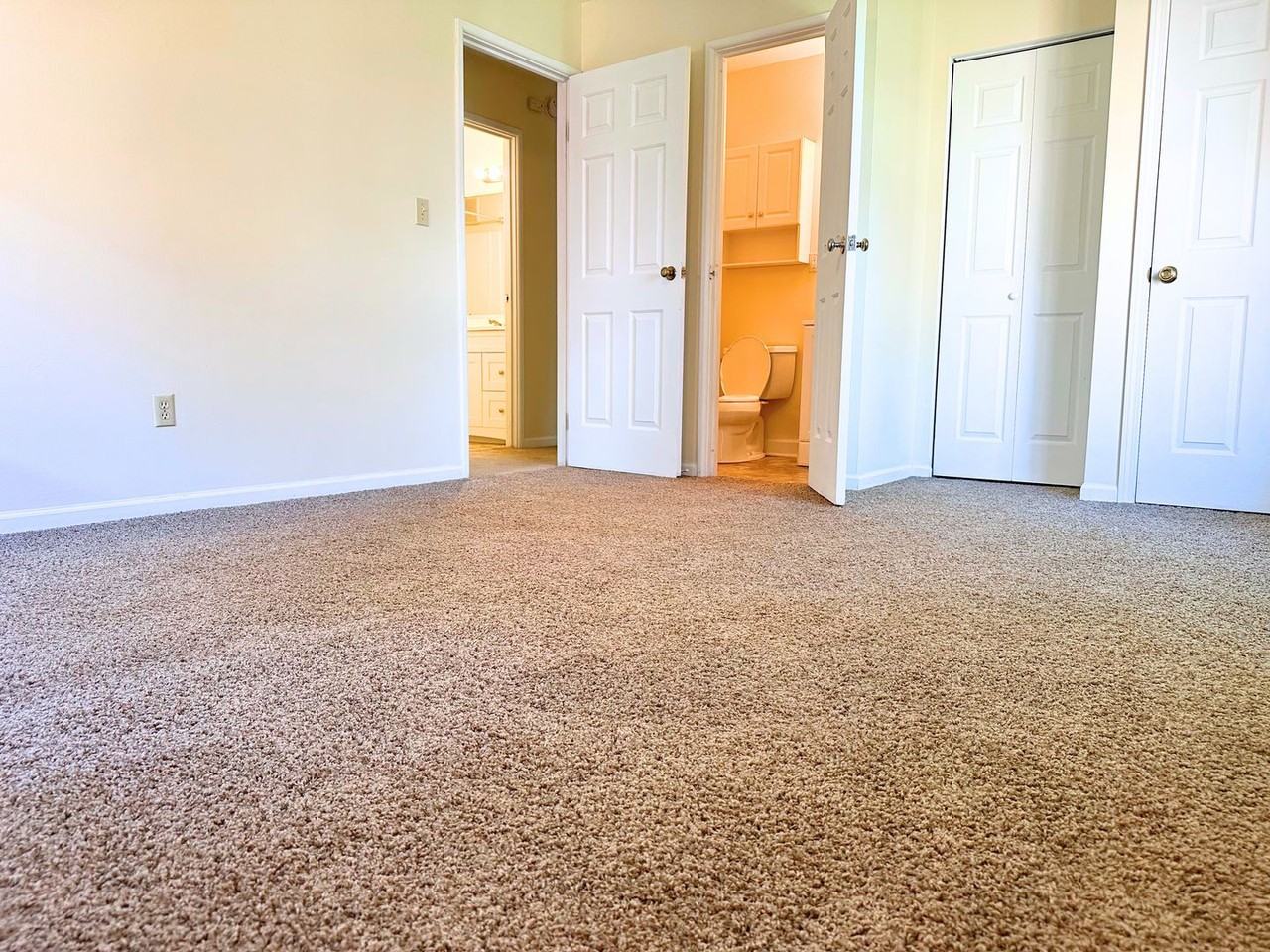 Thiensville - Photo 5 of 17