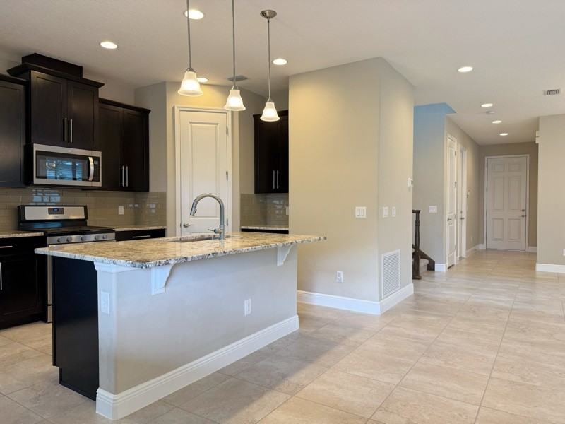 2941 Casterton Dr - Photo 5 of 33