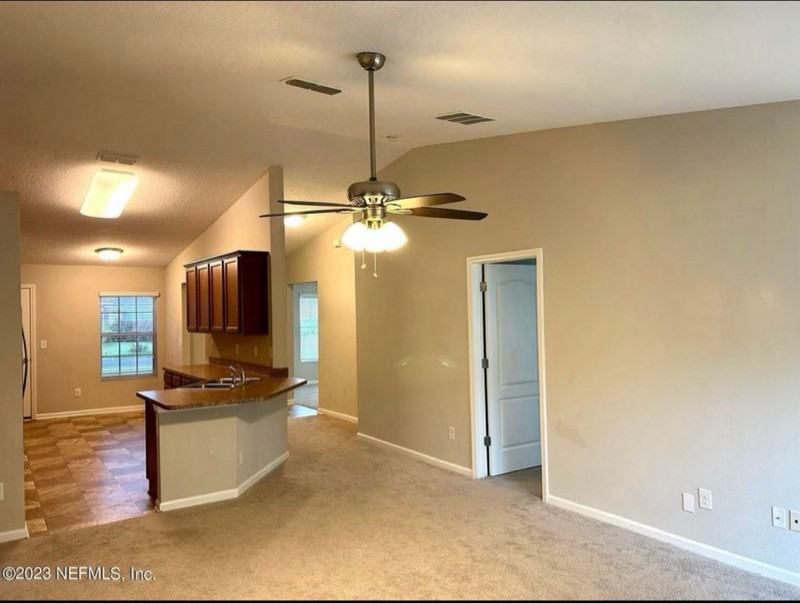 45105 Dutton Way - Photo 3 of 7