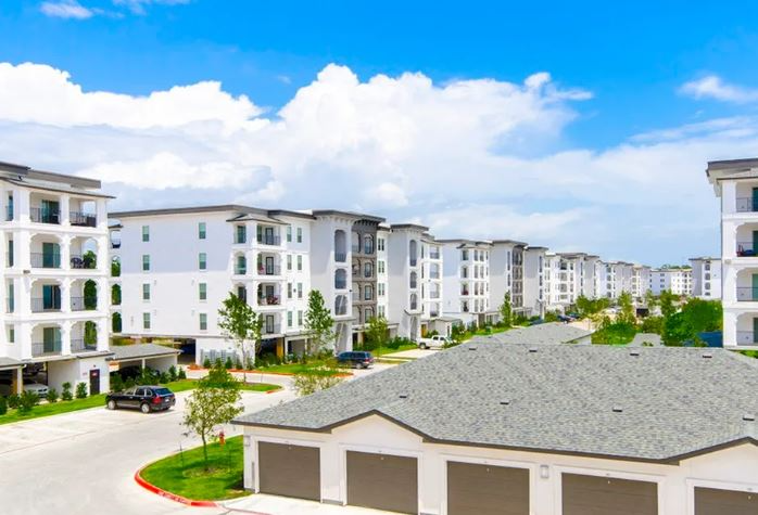 366 Fm #4919A2 - Photo 3 of 6