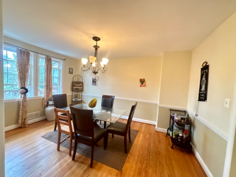 309 Stratford Rd - Photo 5 of 20