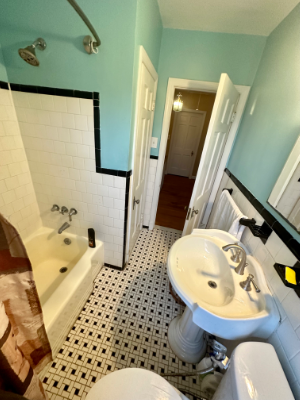 309 Stratford Rd - Photo 7 of 20