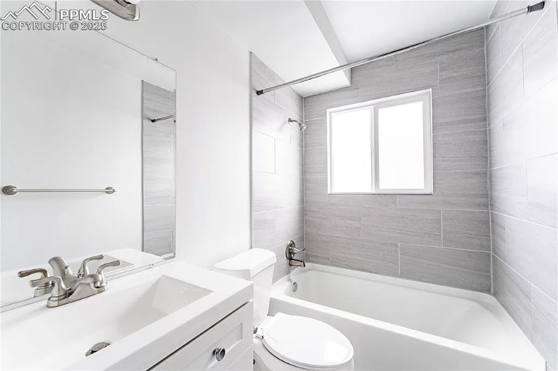 2155 King Street #A - Photo 4 of 9