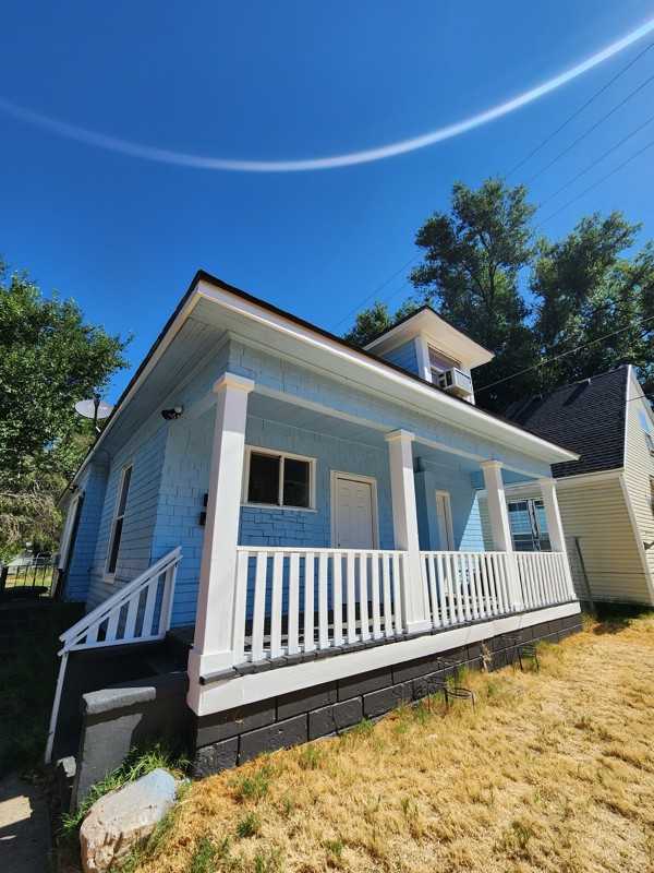 1028 Capitol Street #1 - Photo 4 of 20