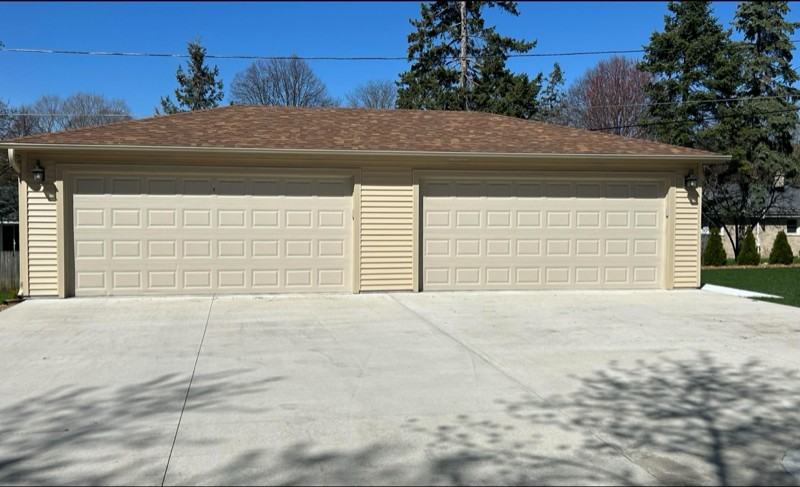 1641 N 116th St - Photo 2 of 7