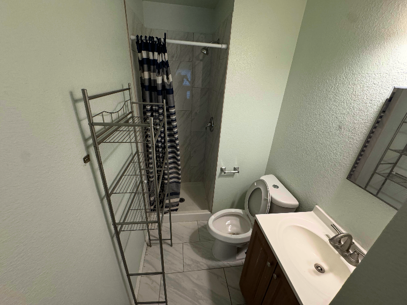 3153 Paradise Valley Dr - Photo 2 of 3