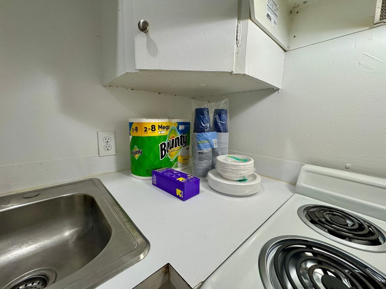 1415 Sewell St #17 - Photo 7 of 12