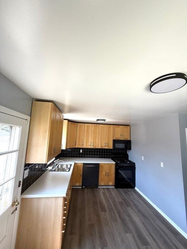 4917 Manheim Ave , Unit 1 - Photo 3 of 20
