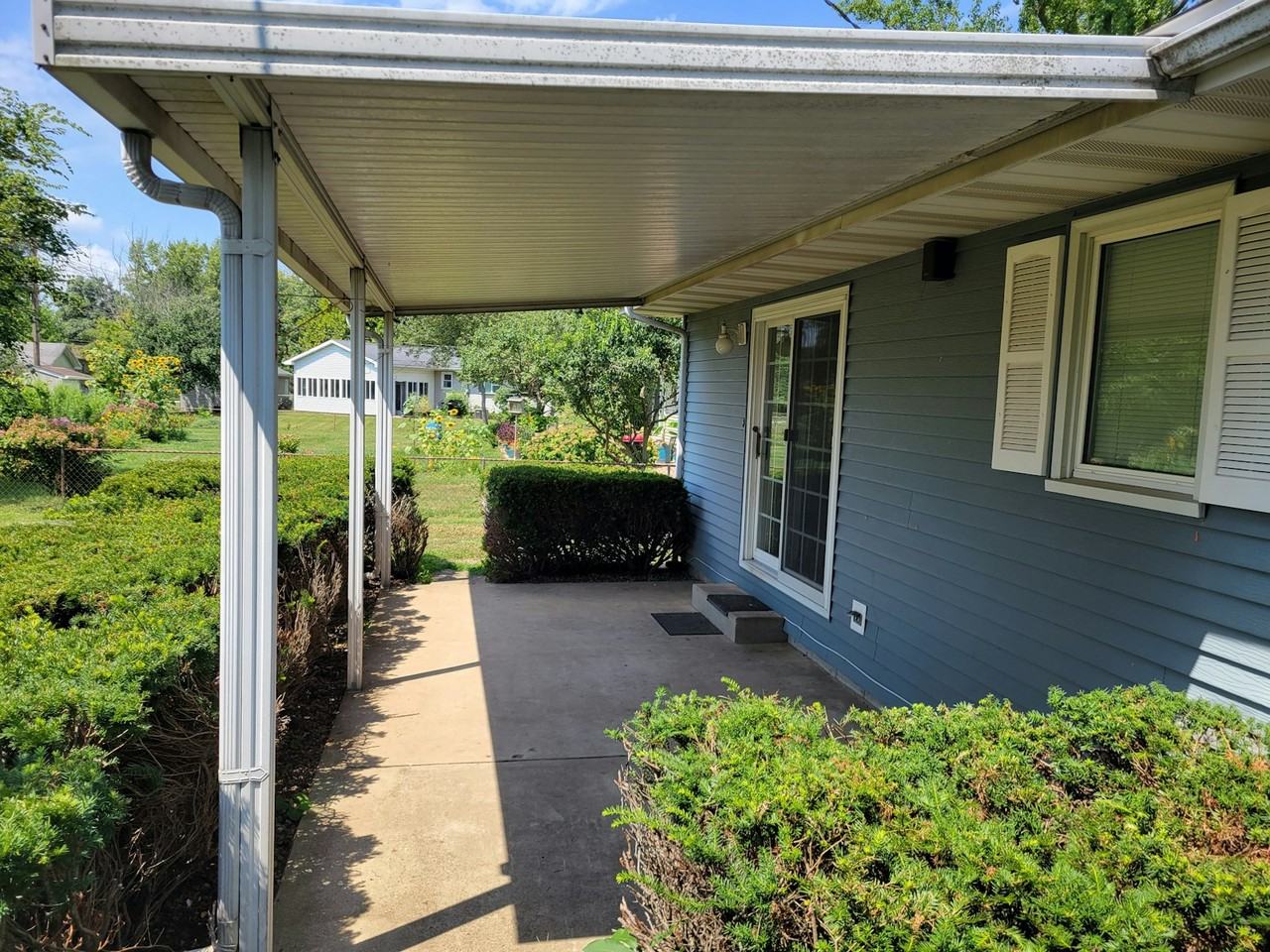 535 Wagoner Drive - Photo 2 of 8