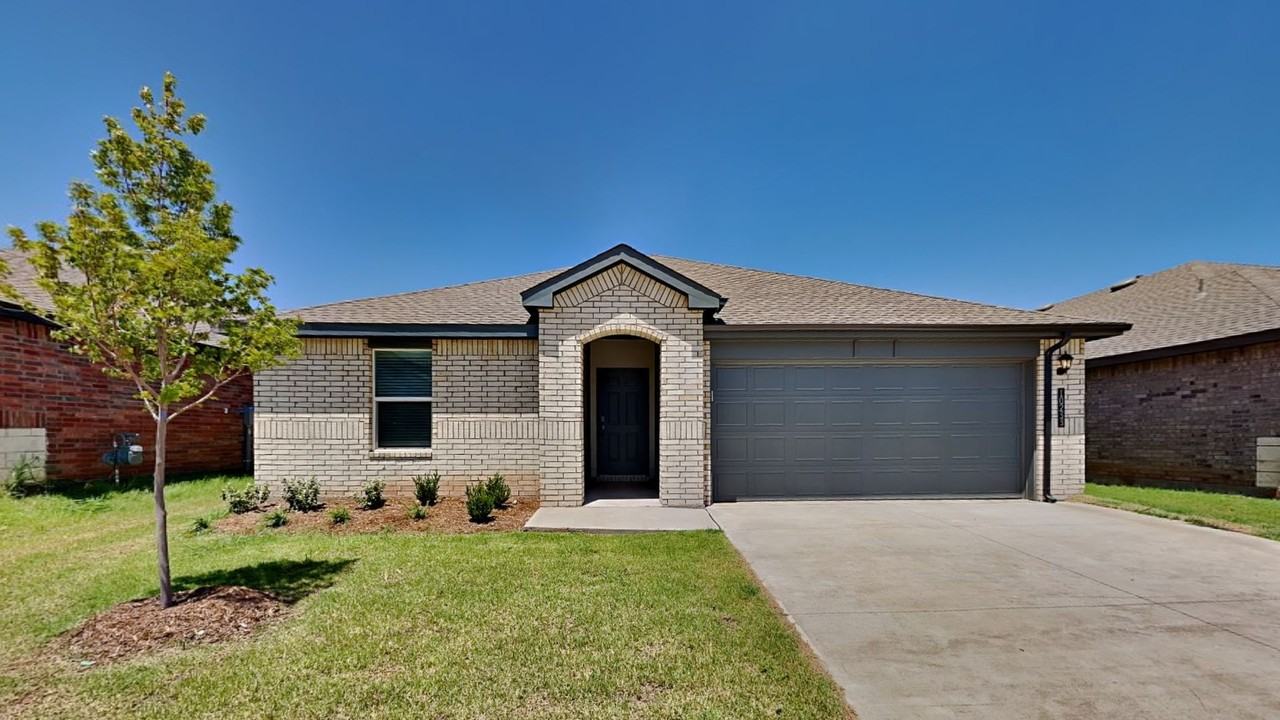 10233 Nw 28th St - Photo 2 of 21