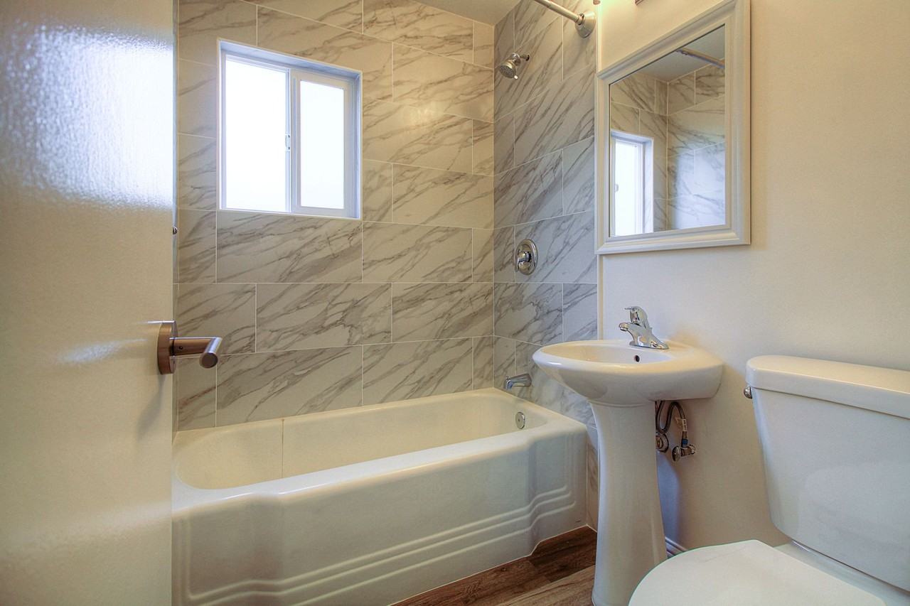 303 Farmers Lane - Photo 6 of 8