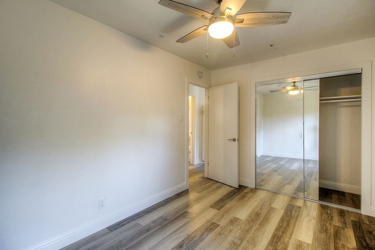 303 Farmers Lane - Photo 7 of 8