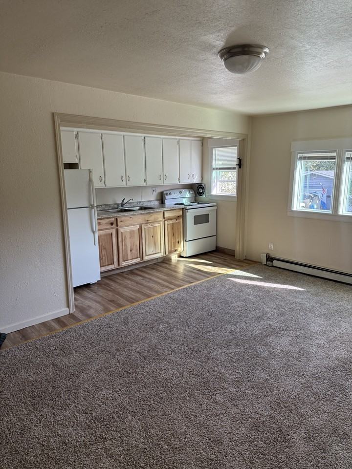 974 Gilmore Street - Photo 2 of 7