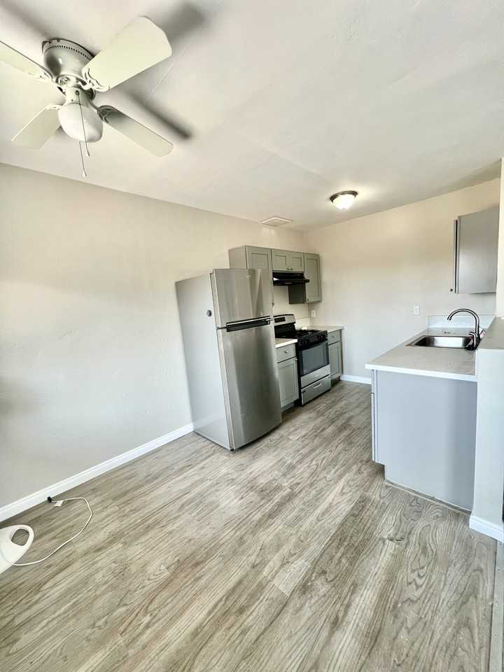 3640 Pio Pico Drive - Photo 5 of 7