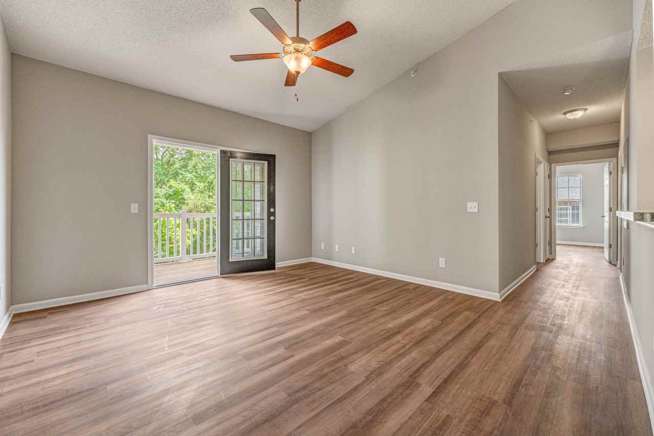 152 Millstone Road - Photo 6 of 33