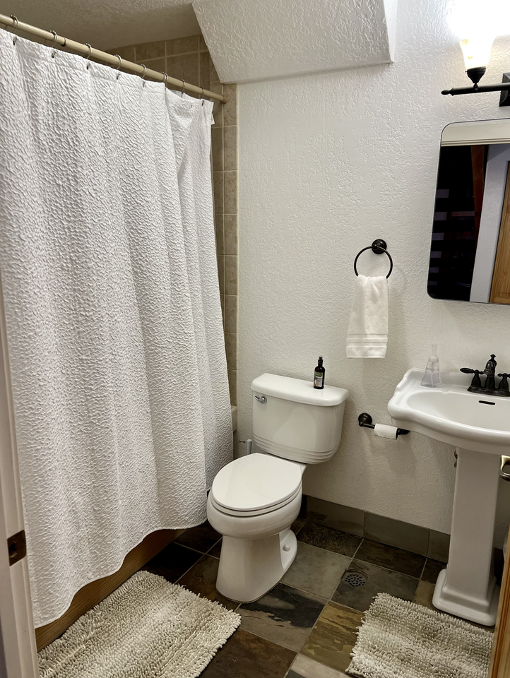 Woodland Chalet. LLC - Photo 4 of 11