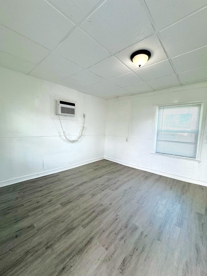 25 SW 10 LLC - Photo 5 of 13