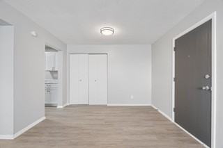 820 27th Street - Photo 4 of 48