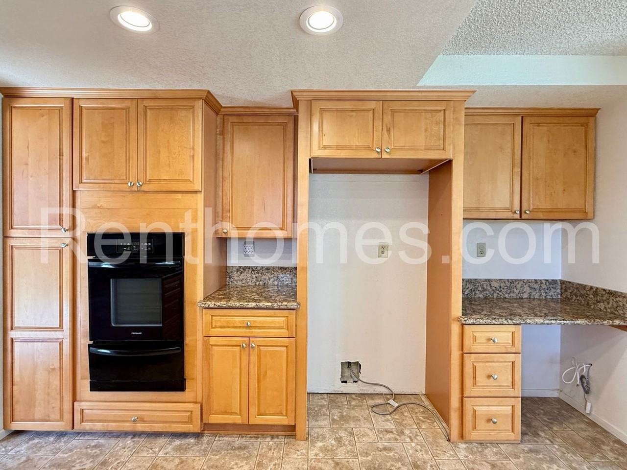 10515 Carrington Dr - Photo 6 of 30