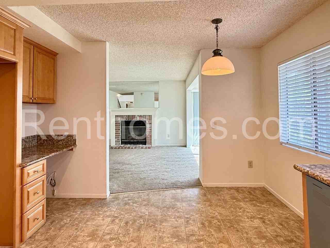 10515 Carrington Dr - Photo 7 of 30