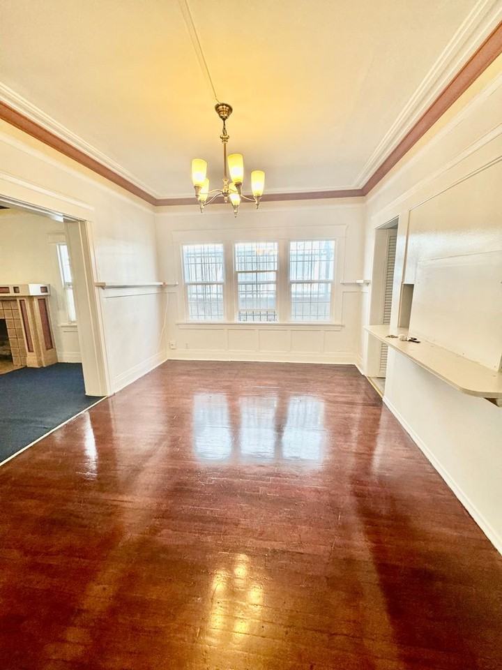 3716 W Pico Blvd #01 - Photo 4 of 17