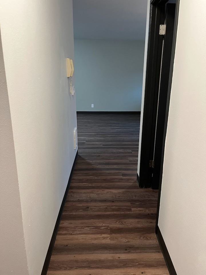 Ravenna Court - Photo 7 of 25