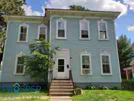 featured image of 819 Le Messurier St