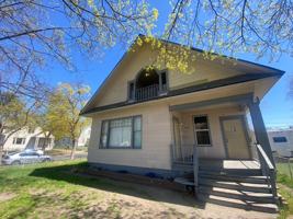 featured image of 5028 N Nelson St
