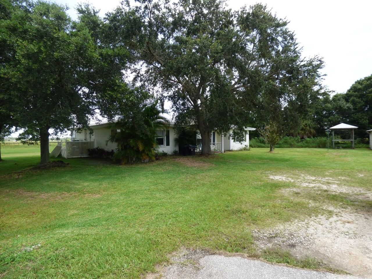 8355 Sw Liverpool Rd - Photo 3 of 41