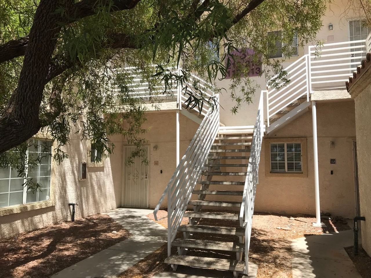 1900 North Torrey Pines Drive #212 - Photo 3 of 47