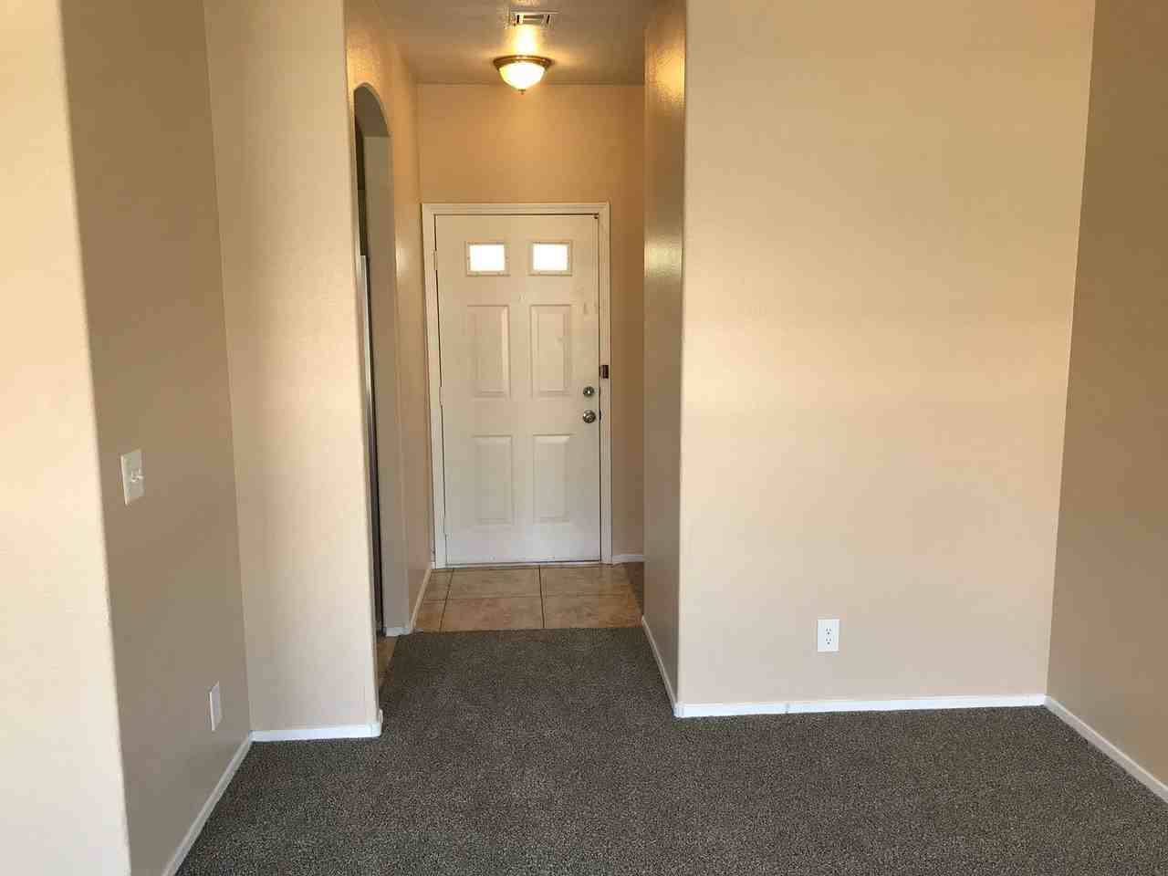 1900 North Torrey Pines Drive #212 - Photo 6 of 47