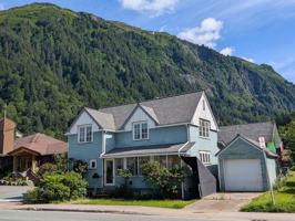 featured image of 939 Glacier Ave