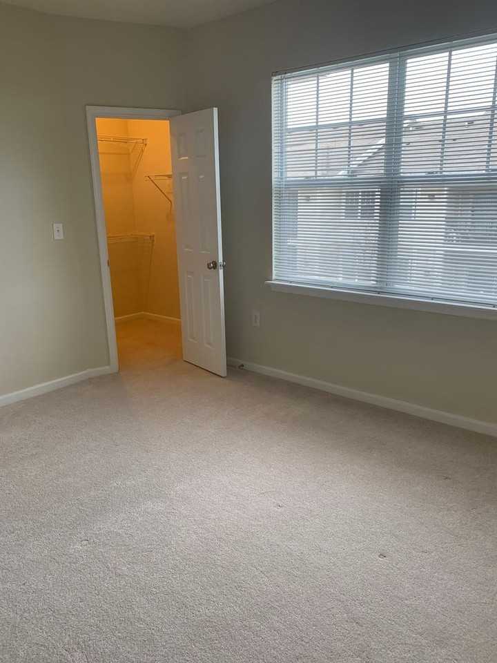 13501 Kildare Hills Terrace #402 - Photo 4 of 28