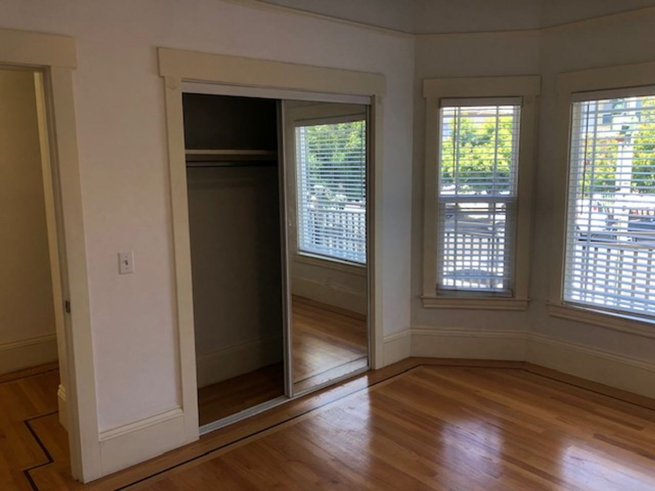 937 International Blvd - Photo 6 of 35