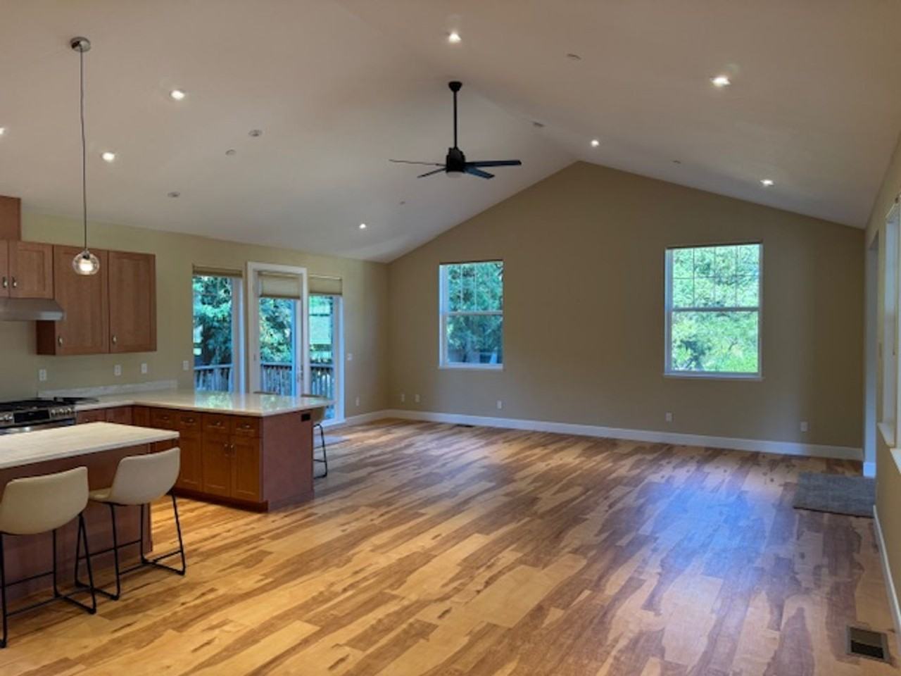 387 Firefly Ln - Photo 3 of 19