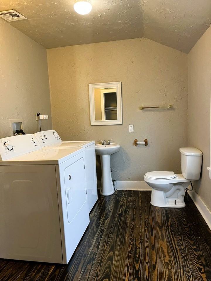 823 Nw 30th St - Photo 6 of 11