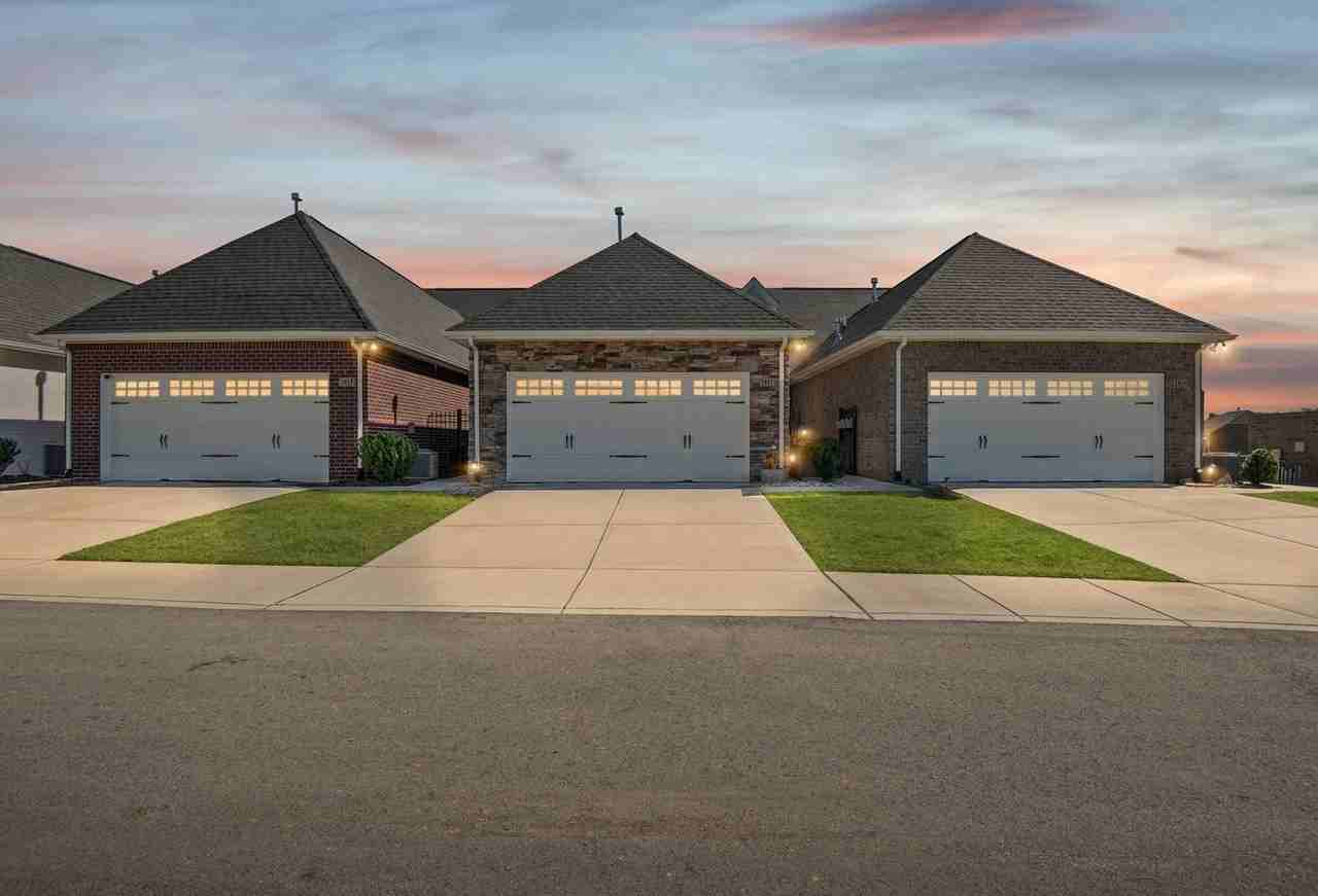 1817 Neswick Ct - Photo 7 of 27