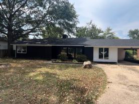 212 Lillian - Photo 1 of 1
