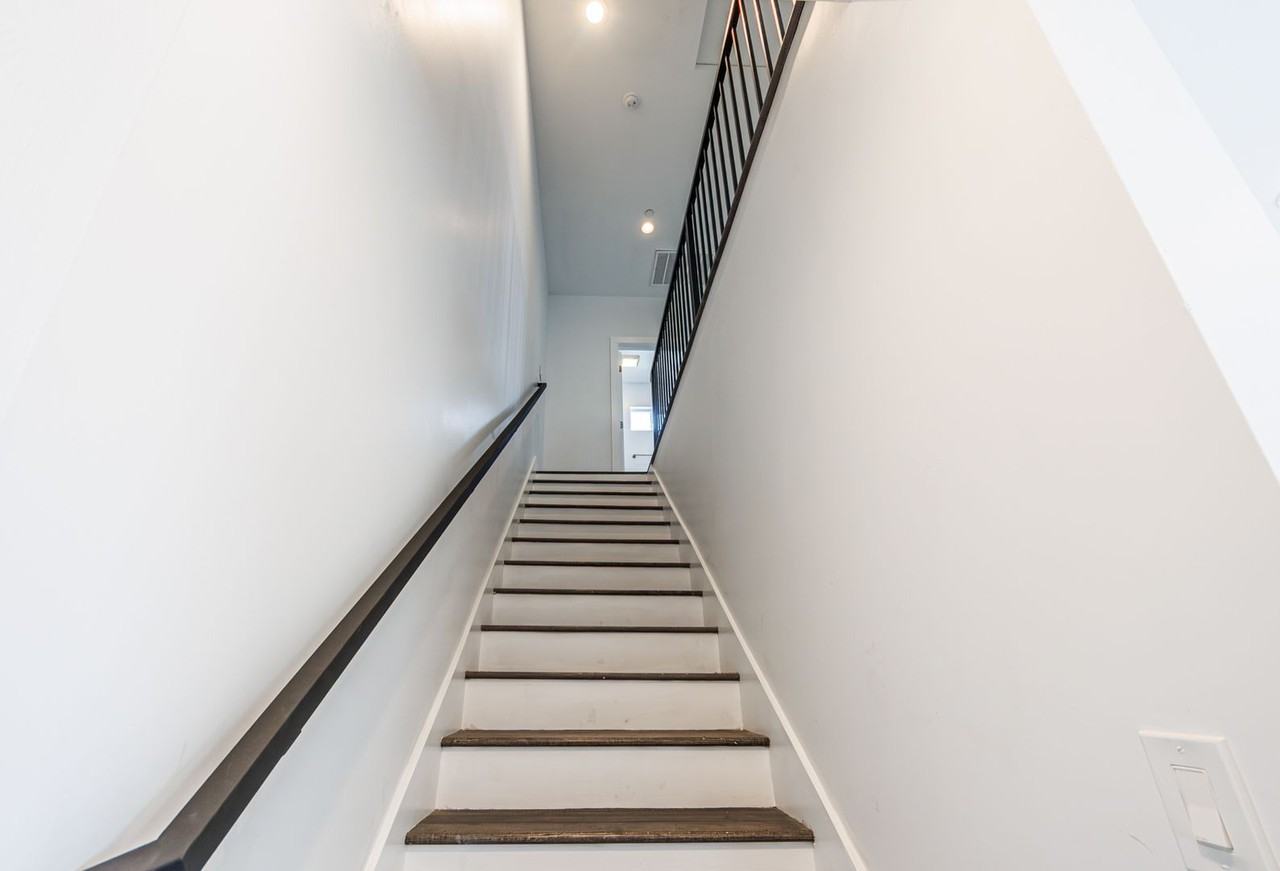 2833 East 6th Street #2833 - Photo 7 of 21