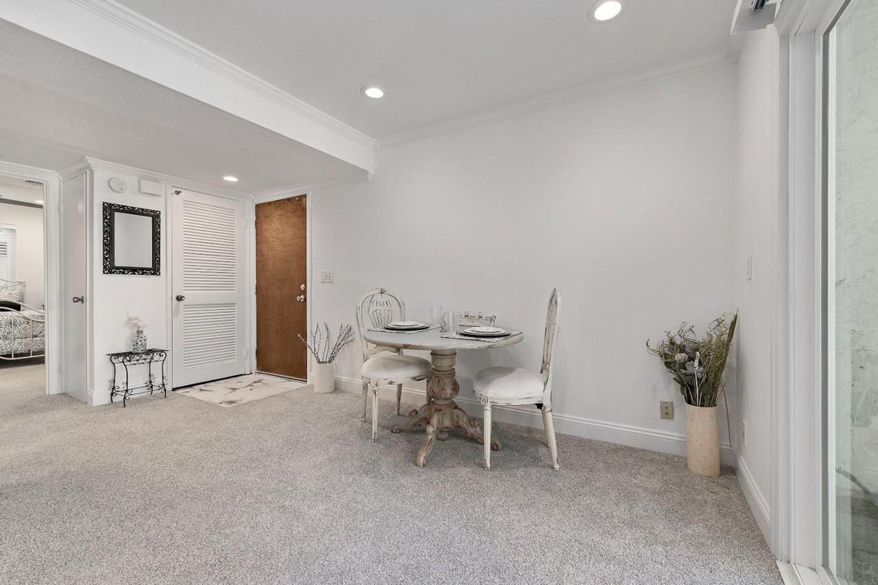 2209 Summereve Ct - Photo 3 of 15