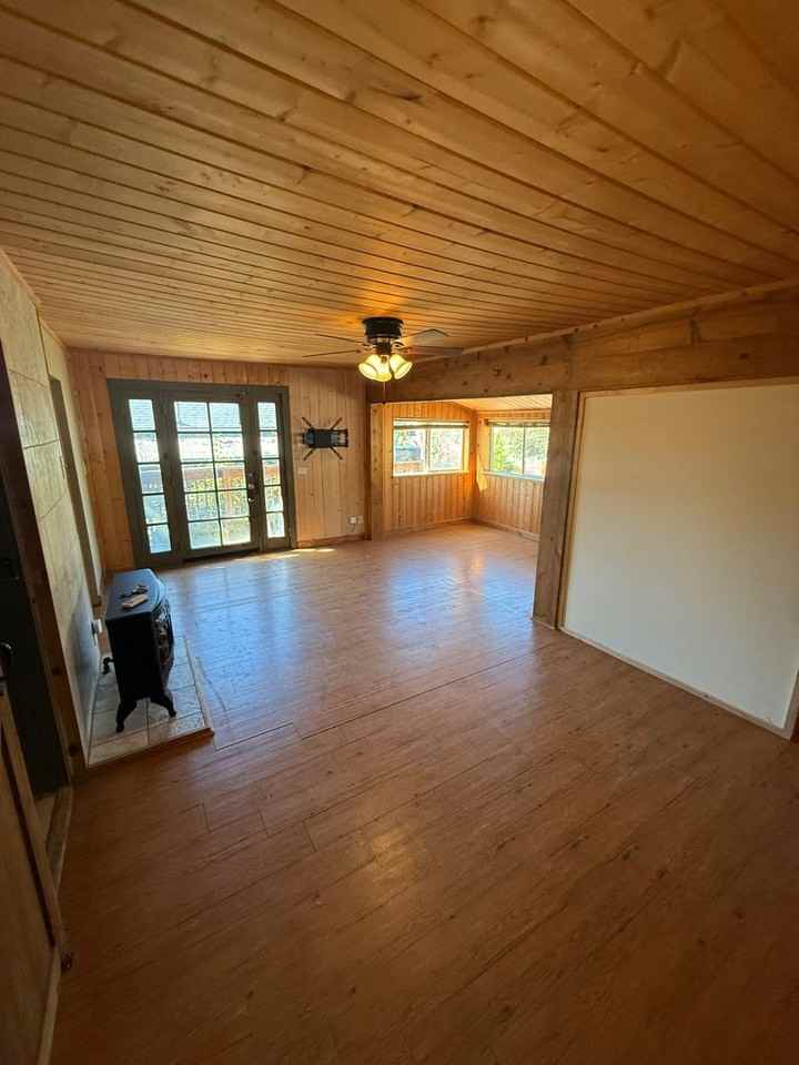 1313 Lookout Ave - Photo 7 of 14